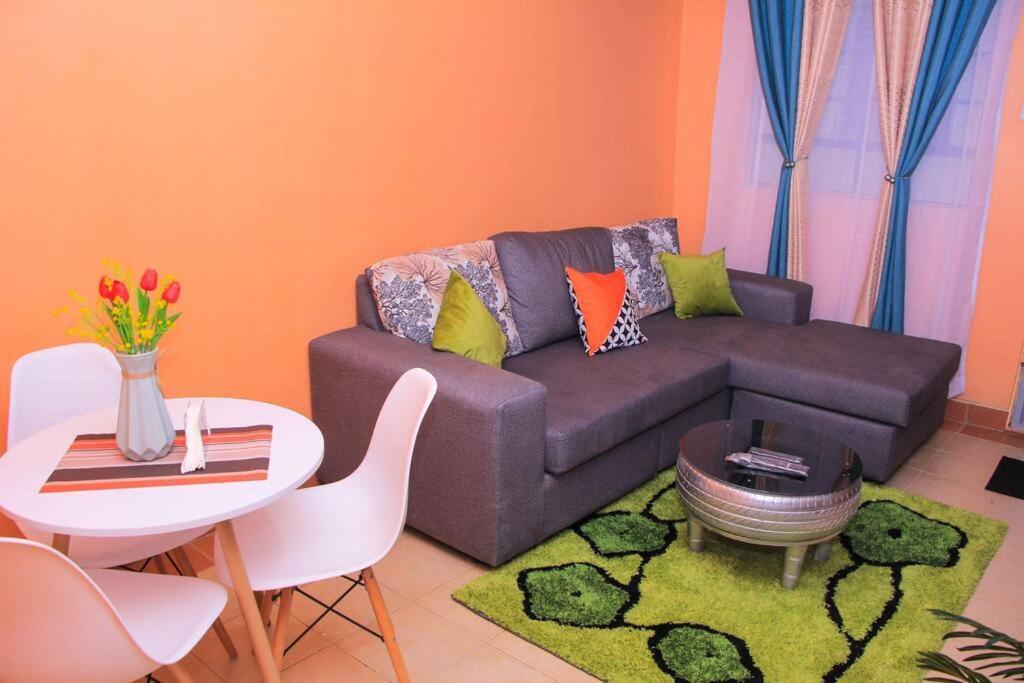 Cozy Homes 1 Bedroom House With Wi-Fi King Size Bed. Free Parking Naivasha Exterior foto